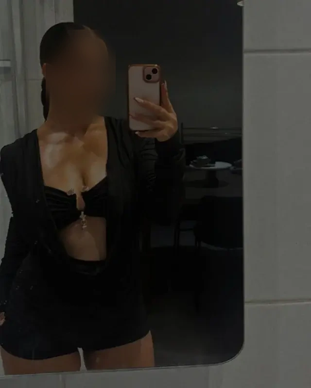 Manon - Image 2